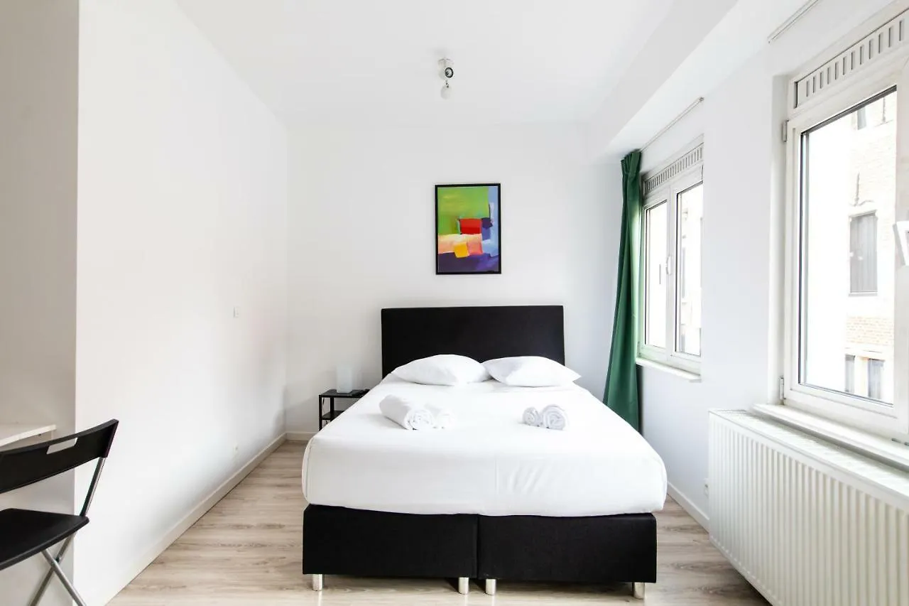 Flat In The Heart Of Antwerp Centrum 0*,